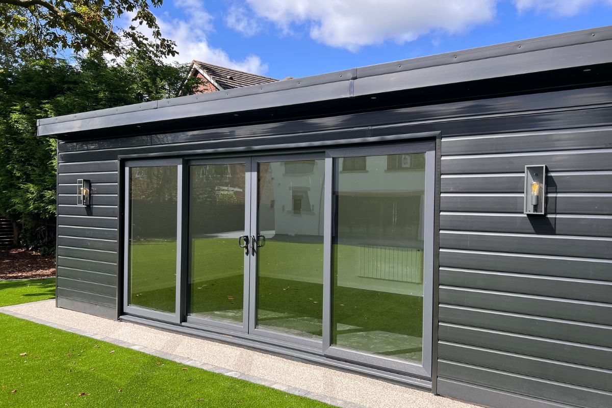 large garden room gym in black 2